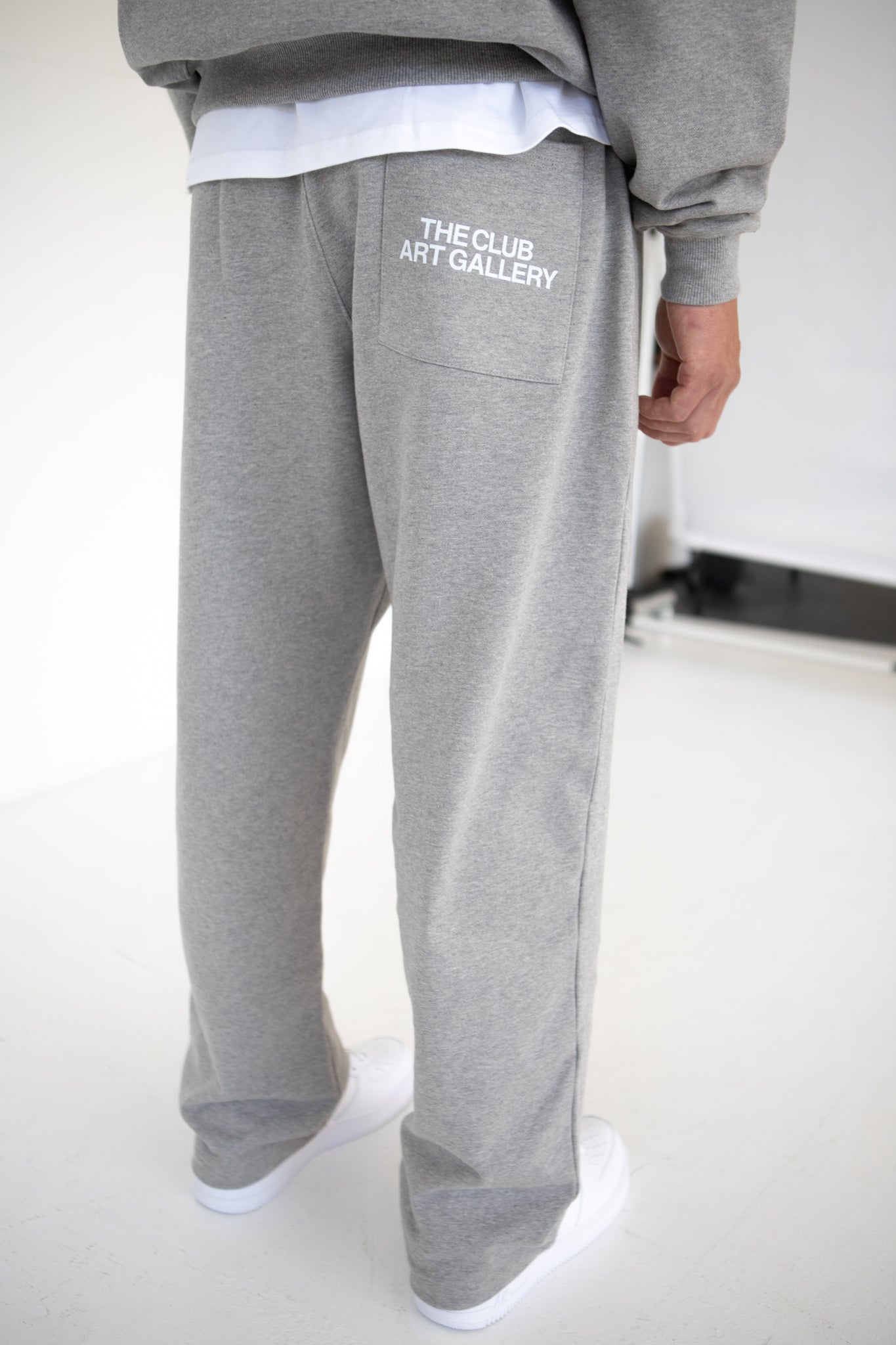 ART GALLERY BAGGY SWEATPANTS